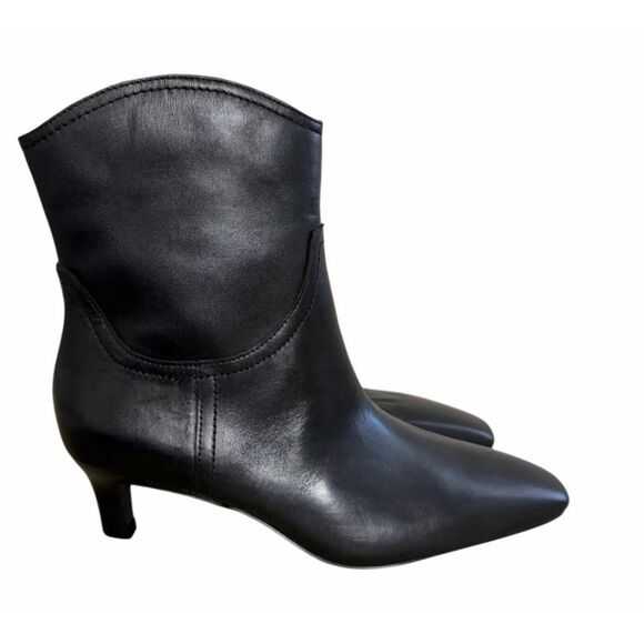 Nordstrom Atema Kitten Heel Bootie Size 8 Leather Upper in Black NEW - Picture 2 of 7